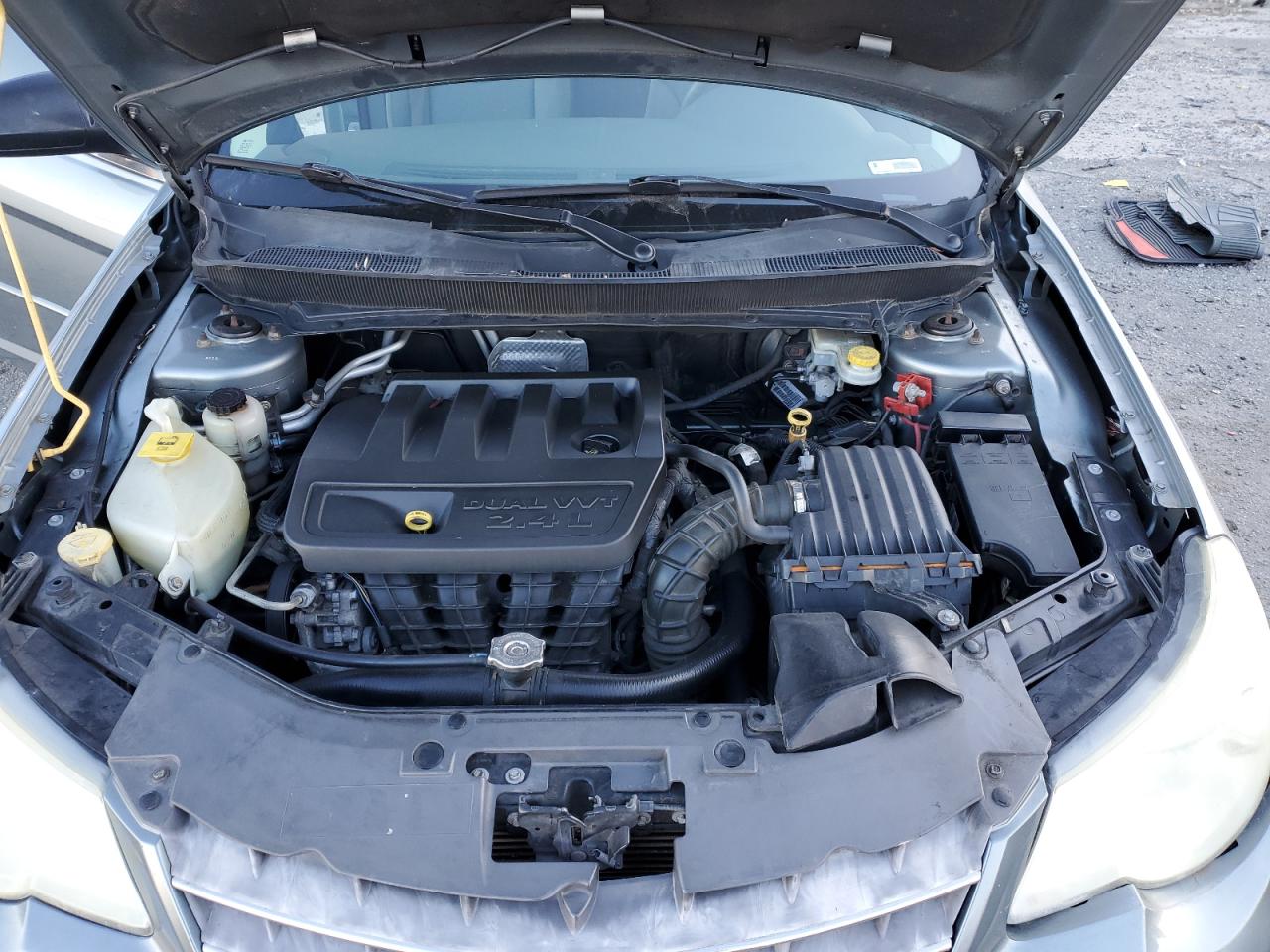 2008 Chrysler Sebring - Image 12