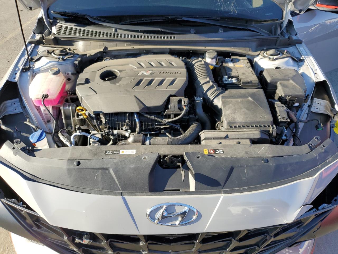 2023 Hyundai Elantra - Image 11