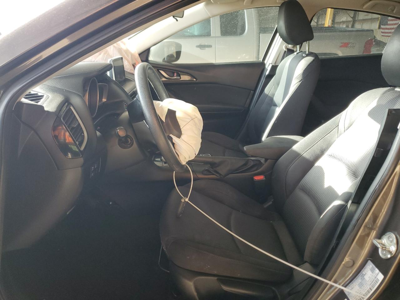 2016 Mazda 3 - Image 7