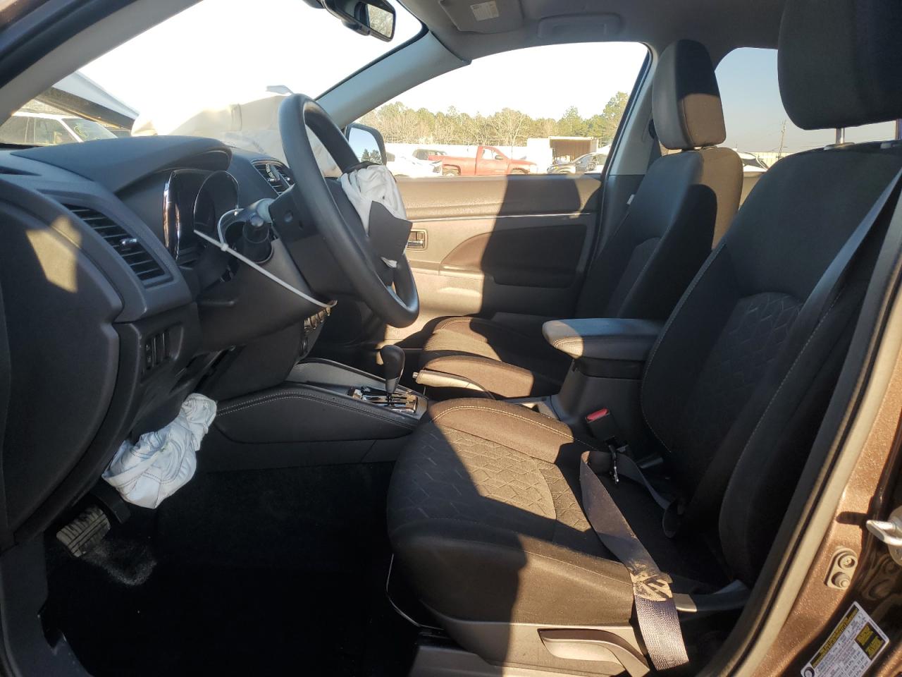 2021 Mitsubishi Outlander - Image 7