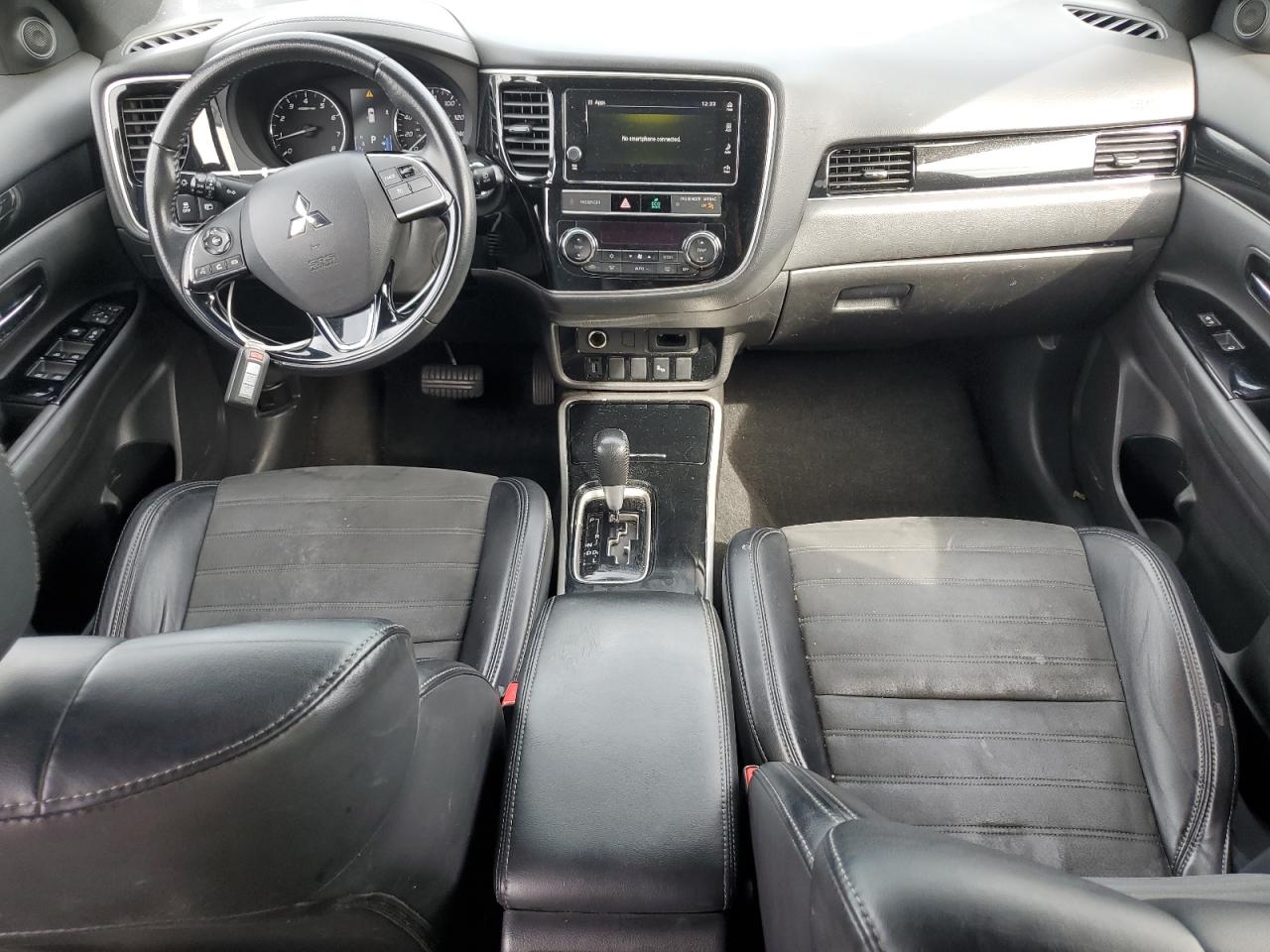 2019 Mitsubishi Outlander - Image 8