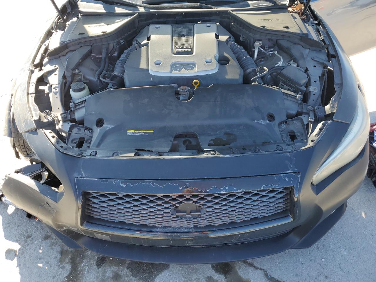 2015 Infiniti Q50 - Image 12