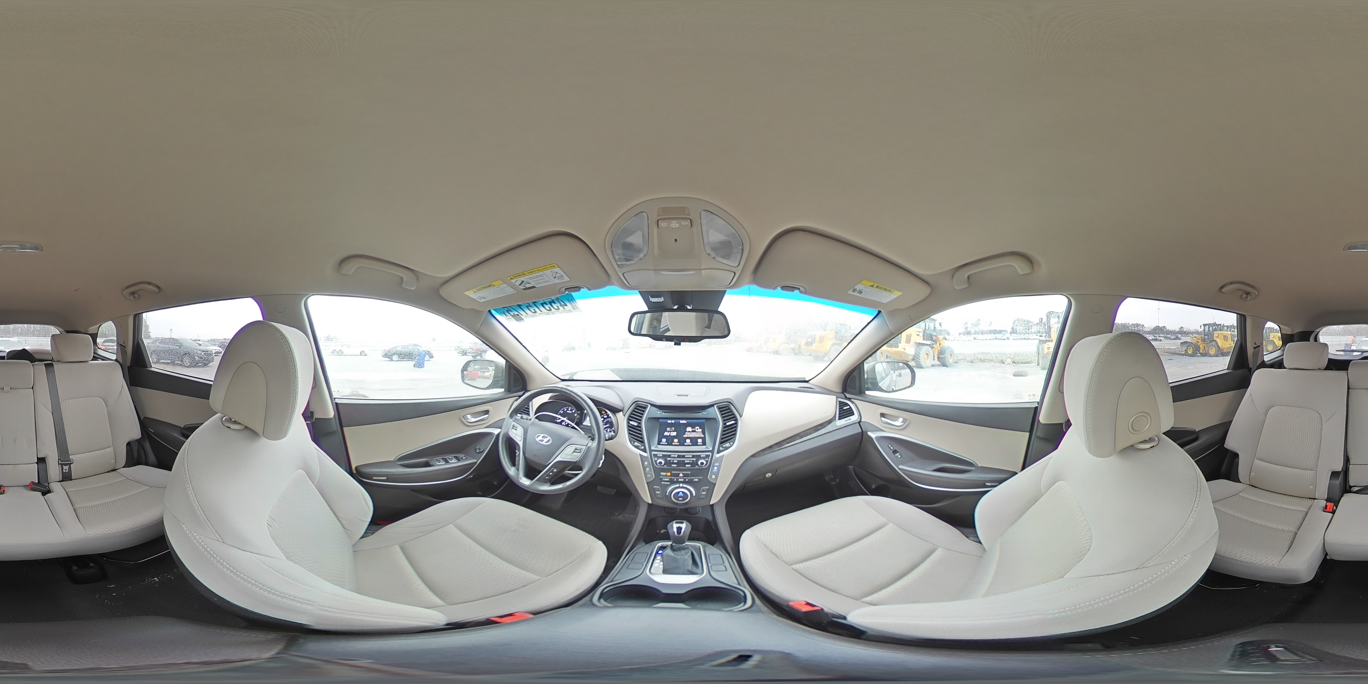 2017 Hyundai Santa Fe - Image 14