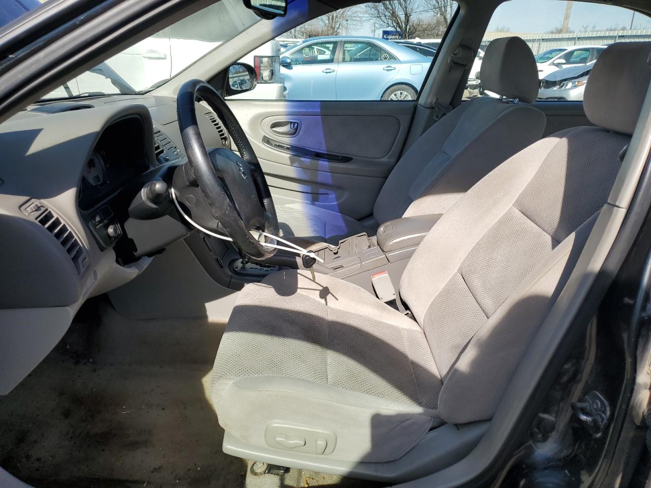 2003 Nissan Maxima - Image 7