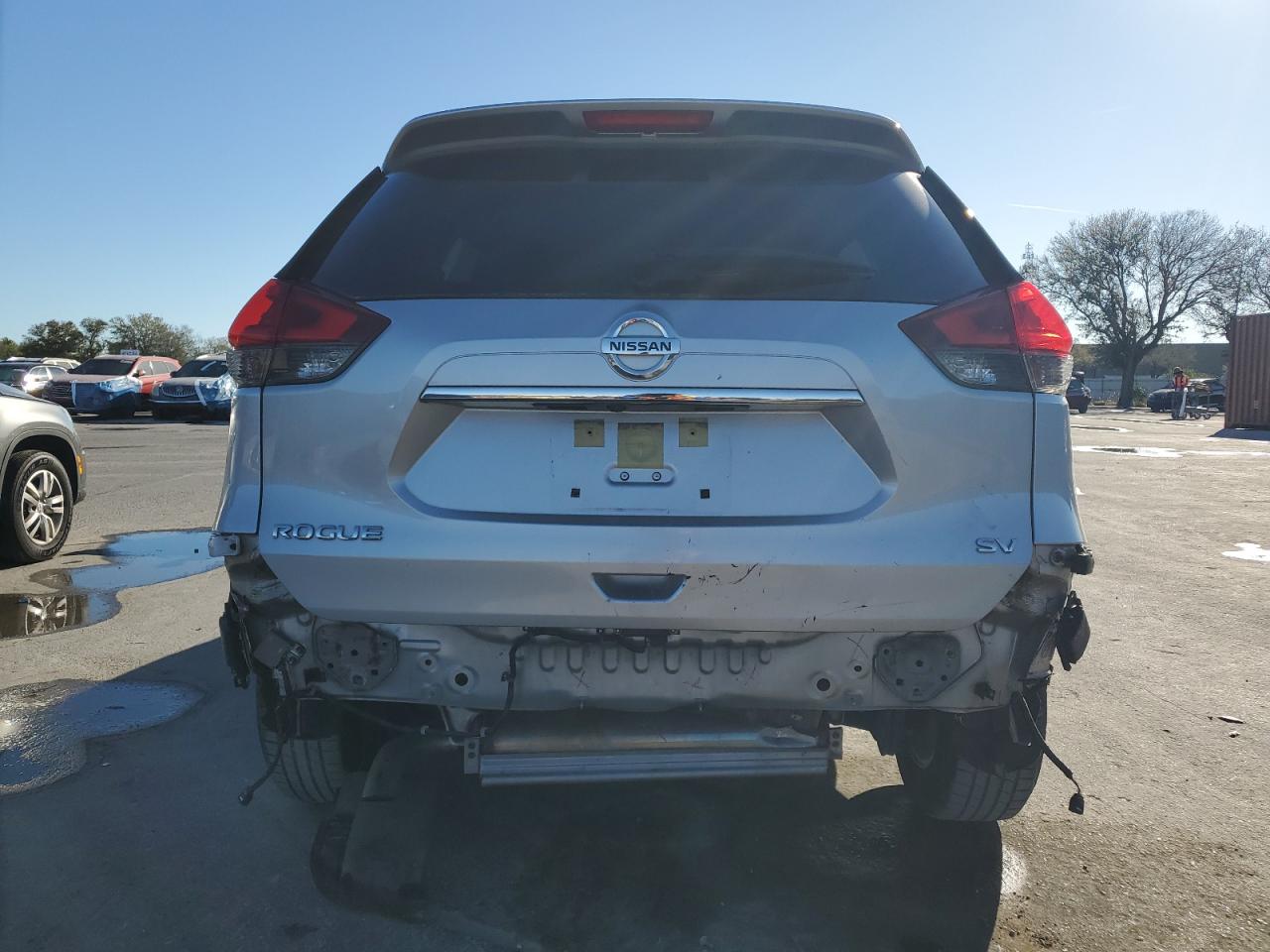 2018 Nissan Rogue - Image 6