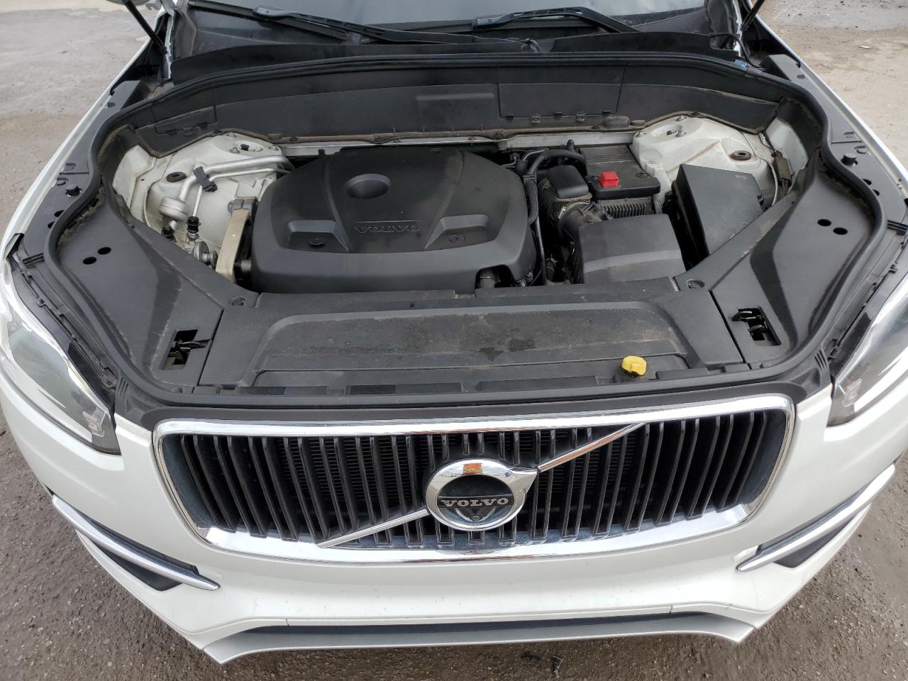 2016 Volvo XC90 - Image 12