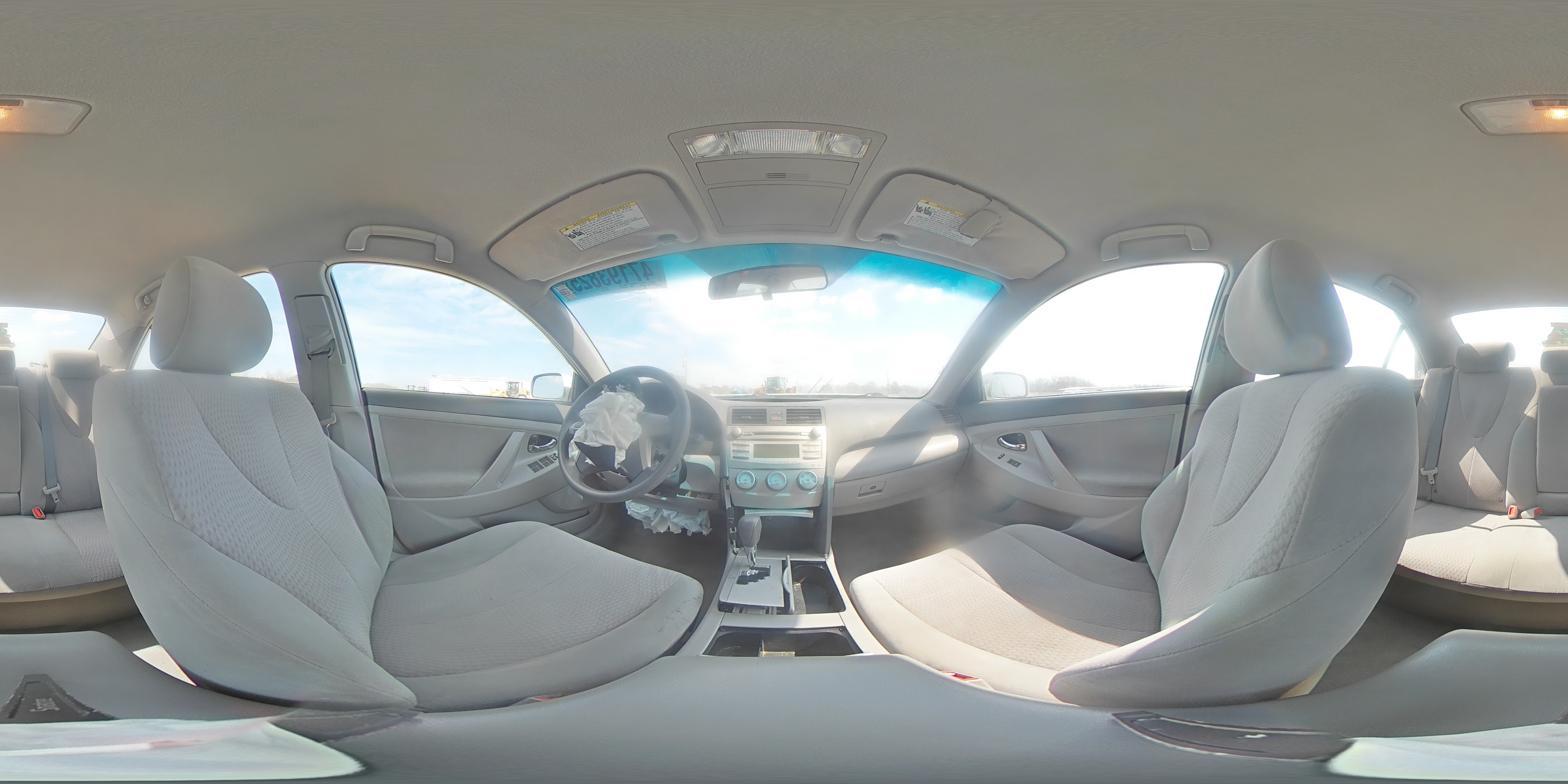 2011 Toyota Camry - Image 13