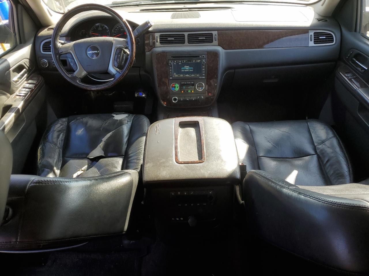 2011 GMC Yukon - Image 8