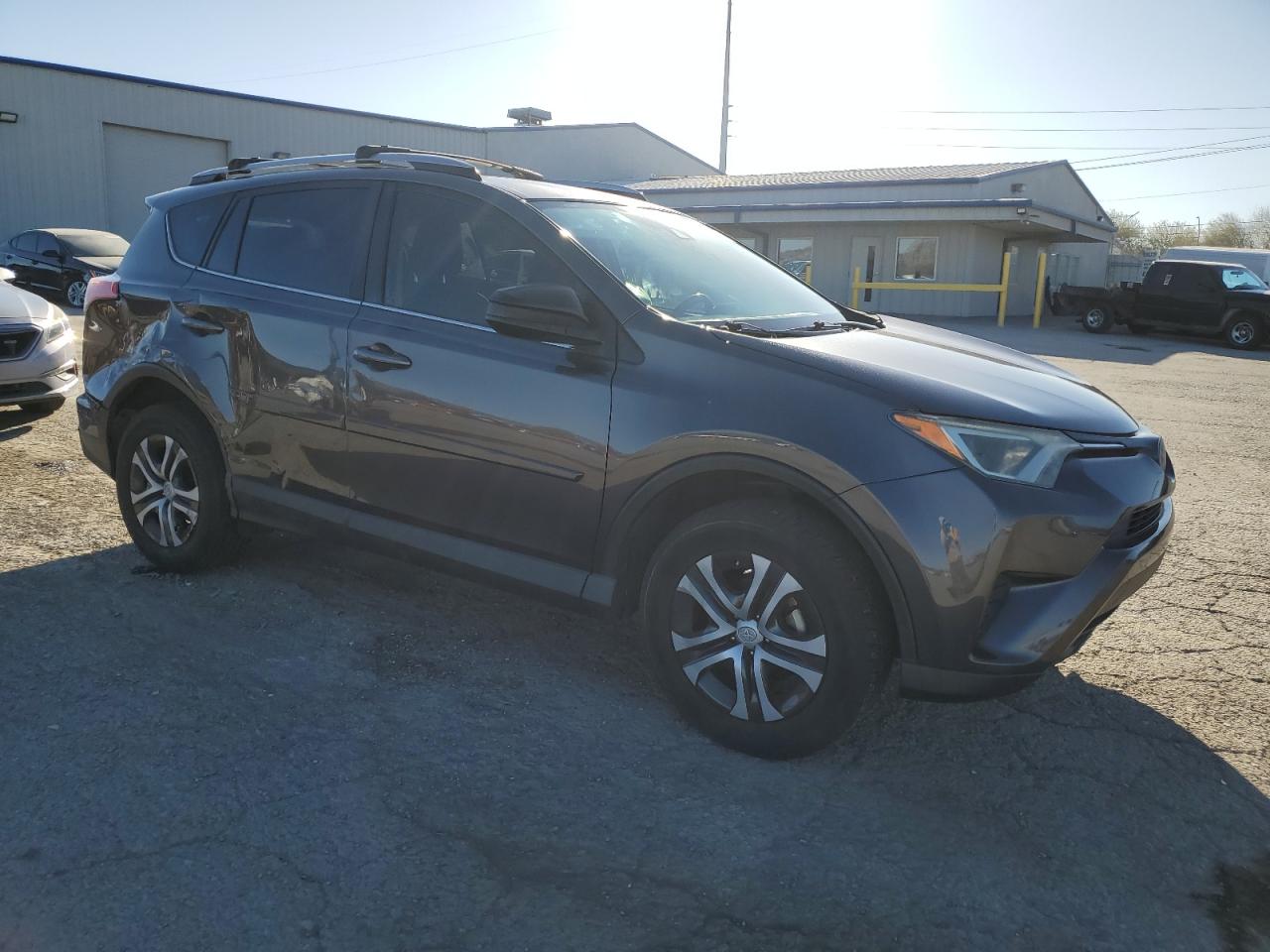 2018 Toyota RAV 4 - Image 4
