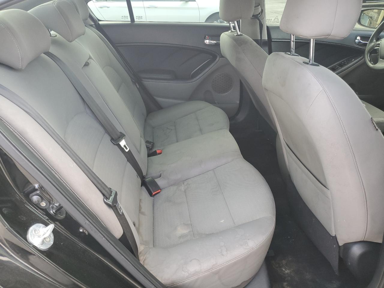 2014 Kia Forte - Image 10