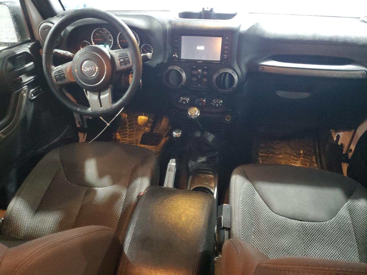 2016 Jeep Wrangler - Image 8