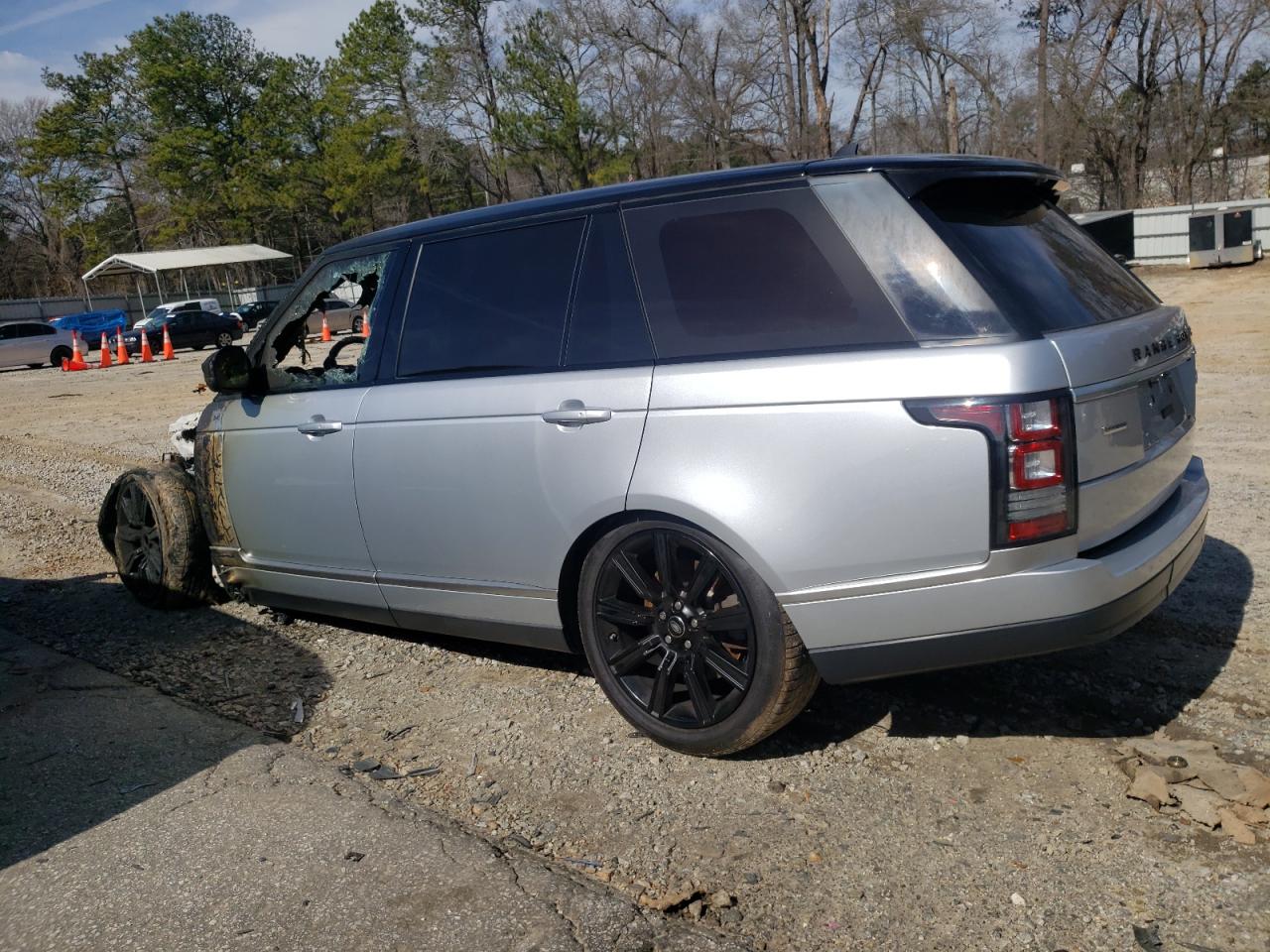 2016 Land Rover Range Rover - Image 2