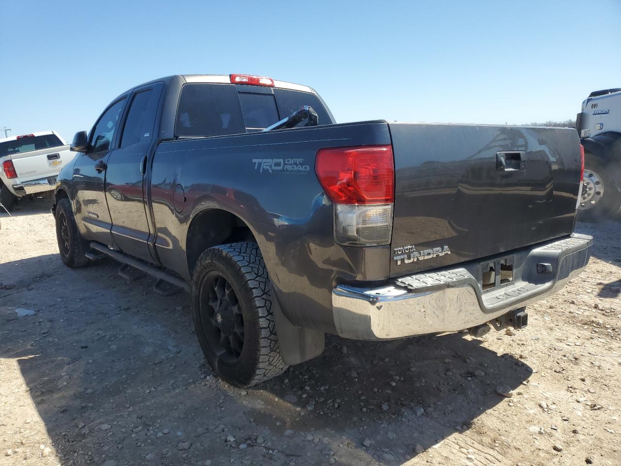 2012 Toyota Tundra - Image 2