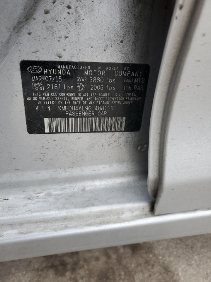 2016 Hyundai Elantra - Image 12