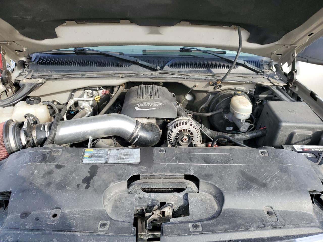 2007 Chevrolet Silverado - Image 11