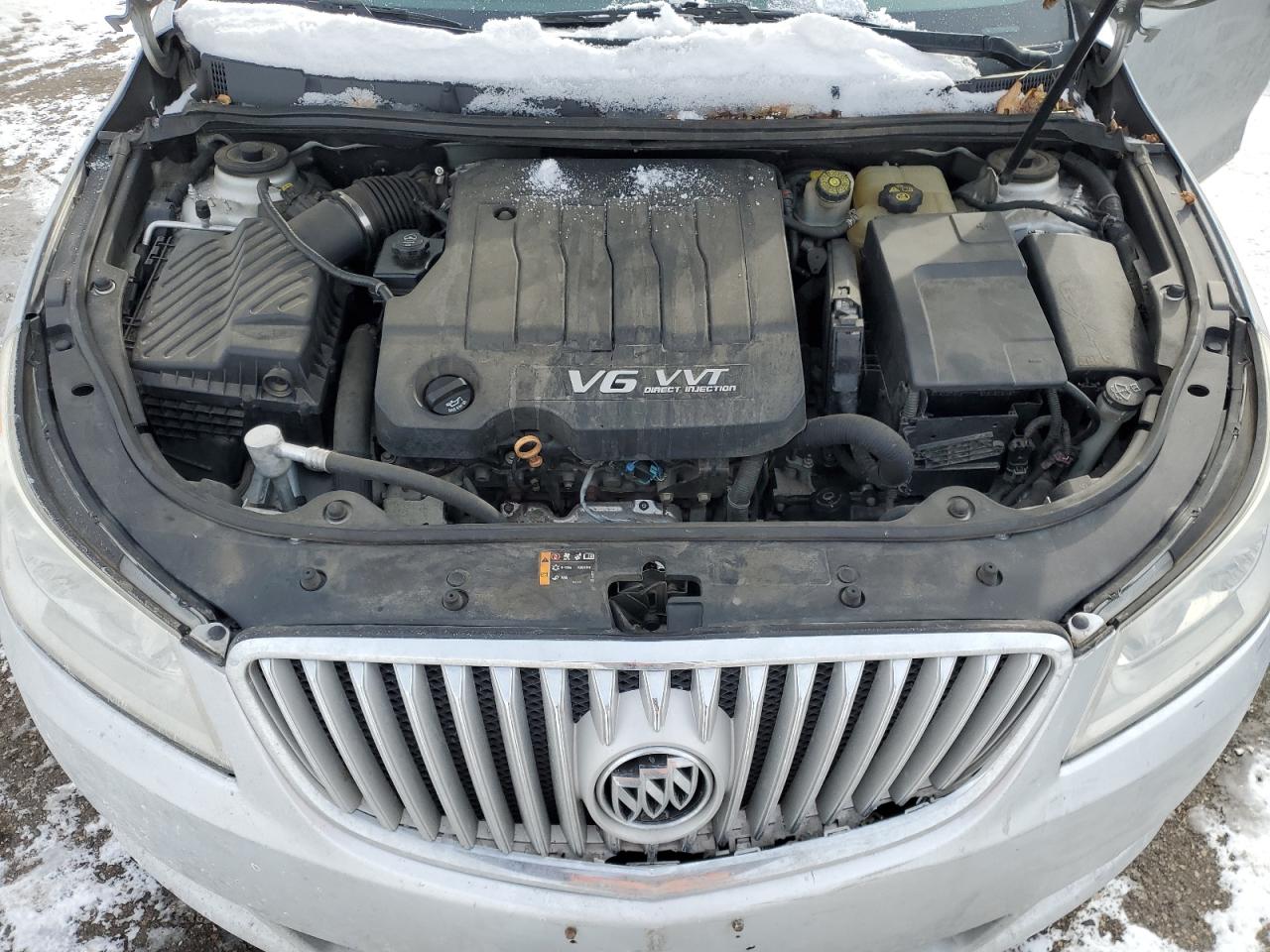 2011 Buick LaCrosse - Image 13