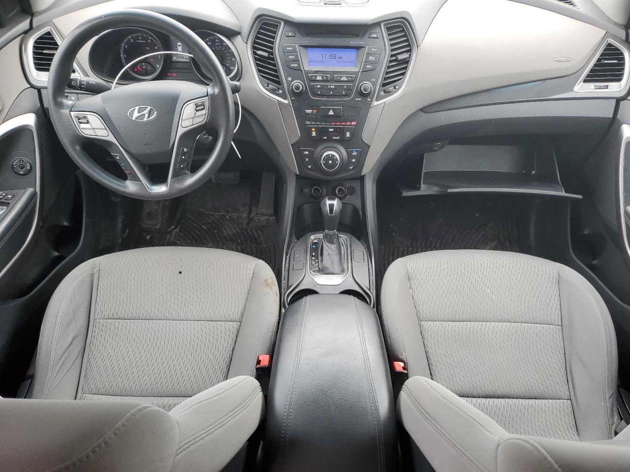 2015 Hyundai Santa Fe - Image 8