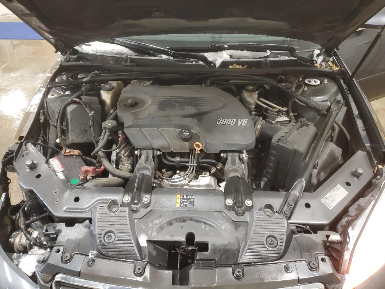 2011 Chevrolet Impala - Image 11