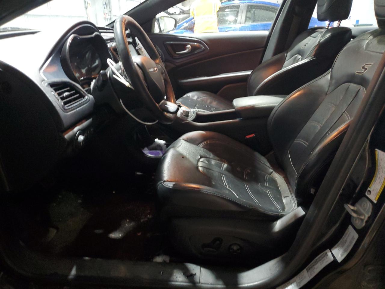 2015 Chrysler 200 - Image 7
