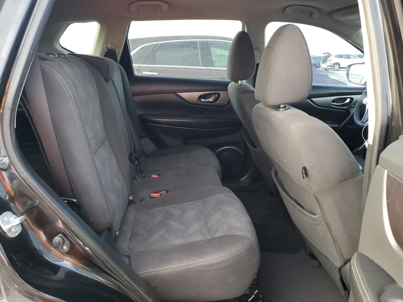 2016 Nissan Rogue - Image 10