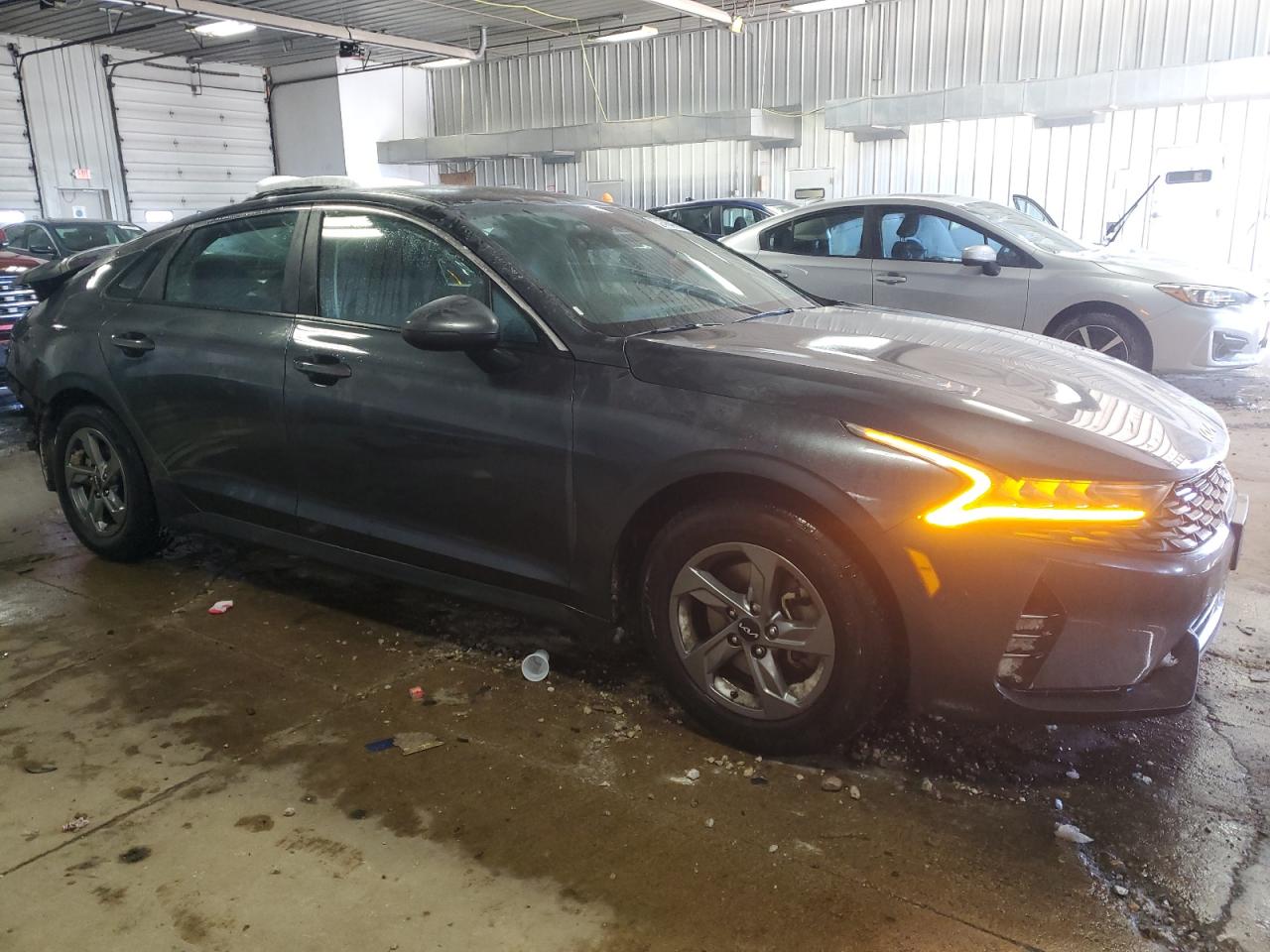 2023 Kia K5 - Image 4