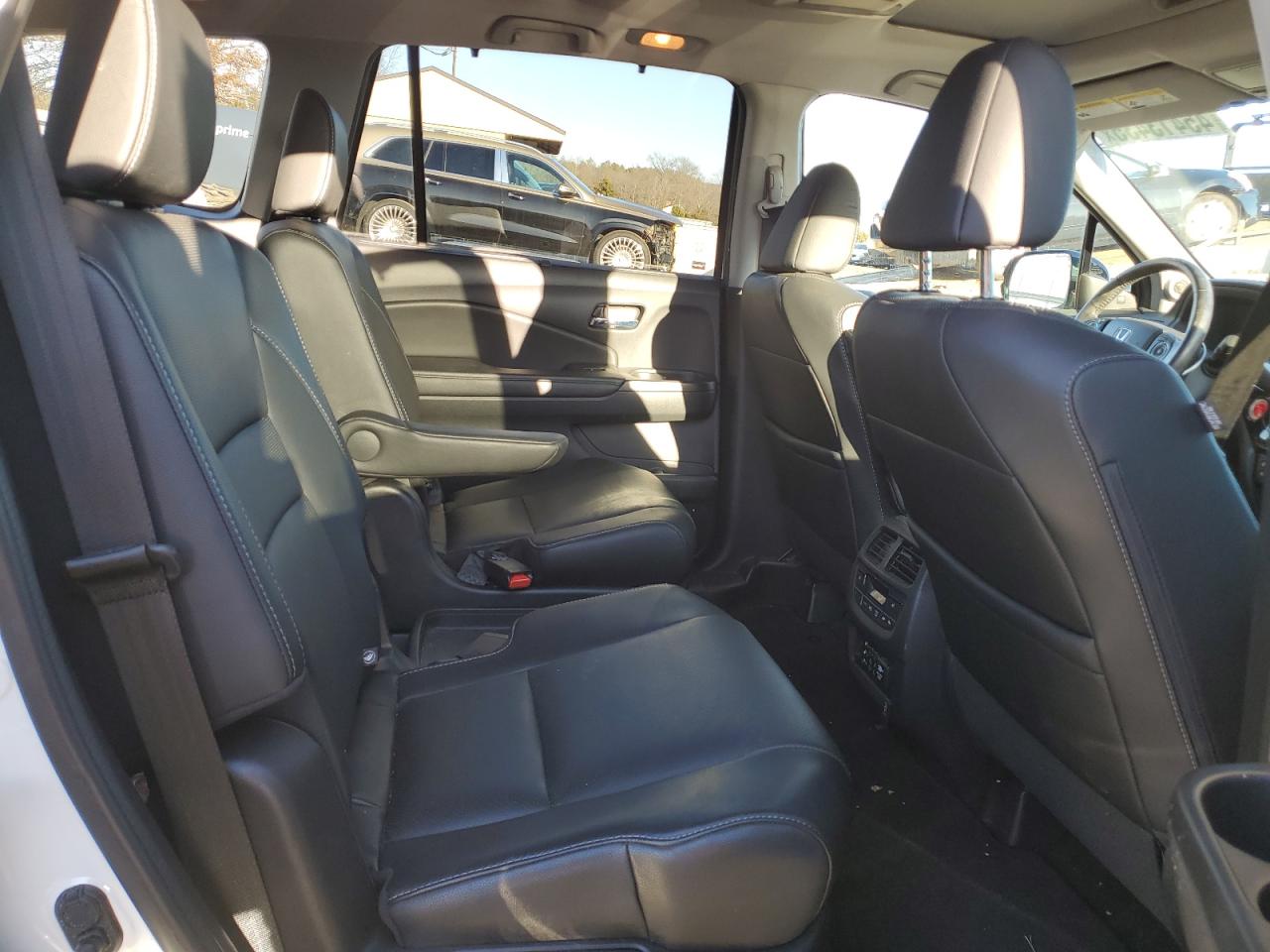 2017 Honda Pilot - Image 11