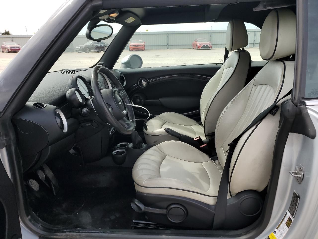 2011 MINI Cooper - Image 7
