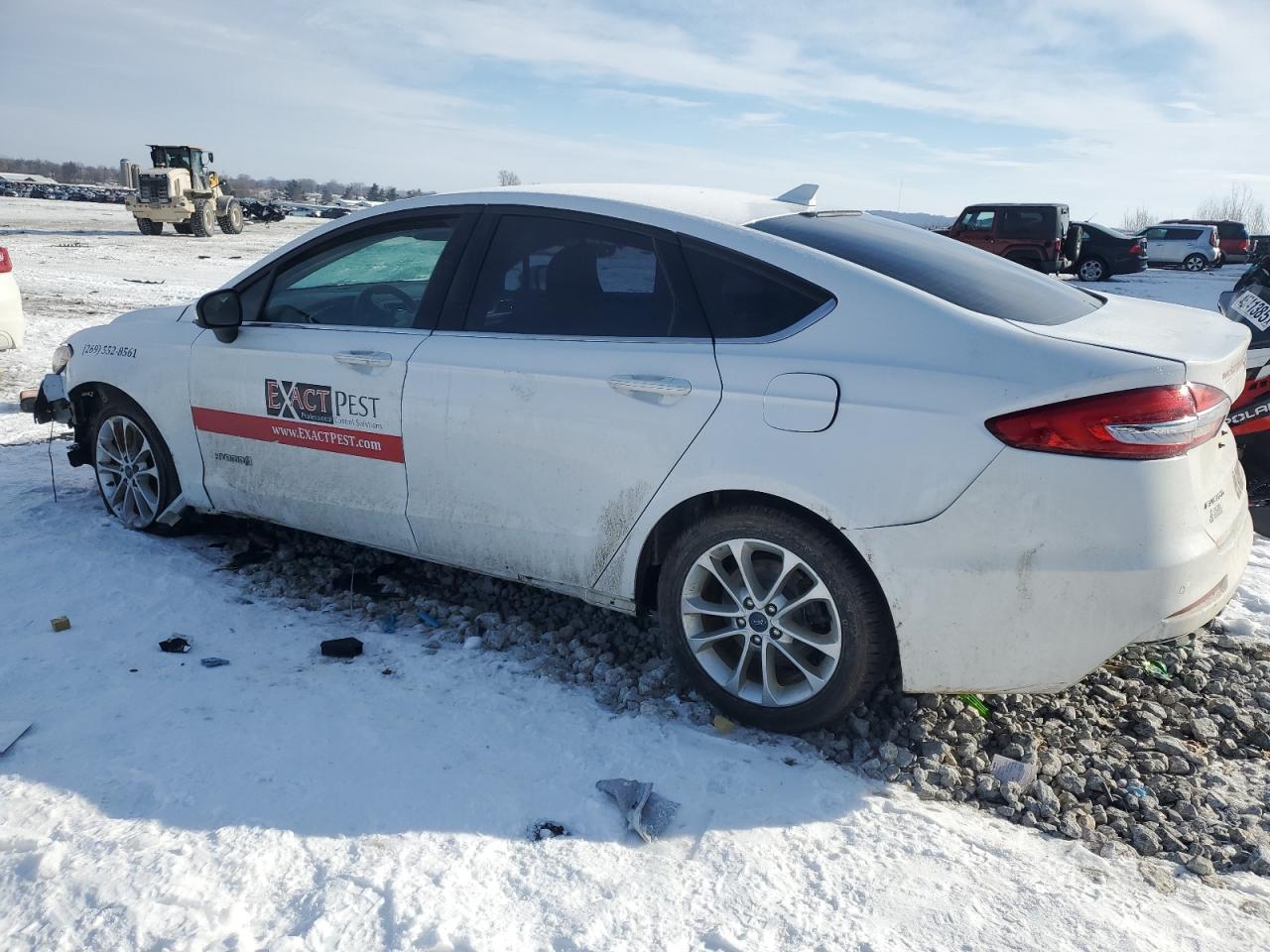 2019 Ford Fusion - Image 2