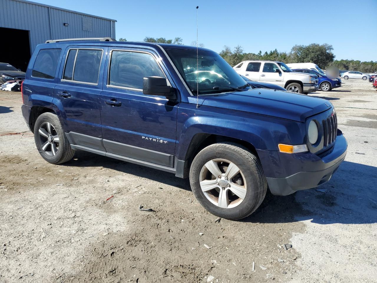2014 Jeep Liberty (Patriot) - Image 4