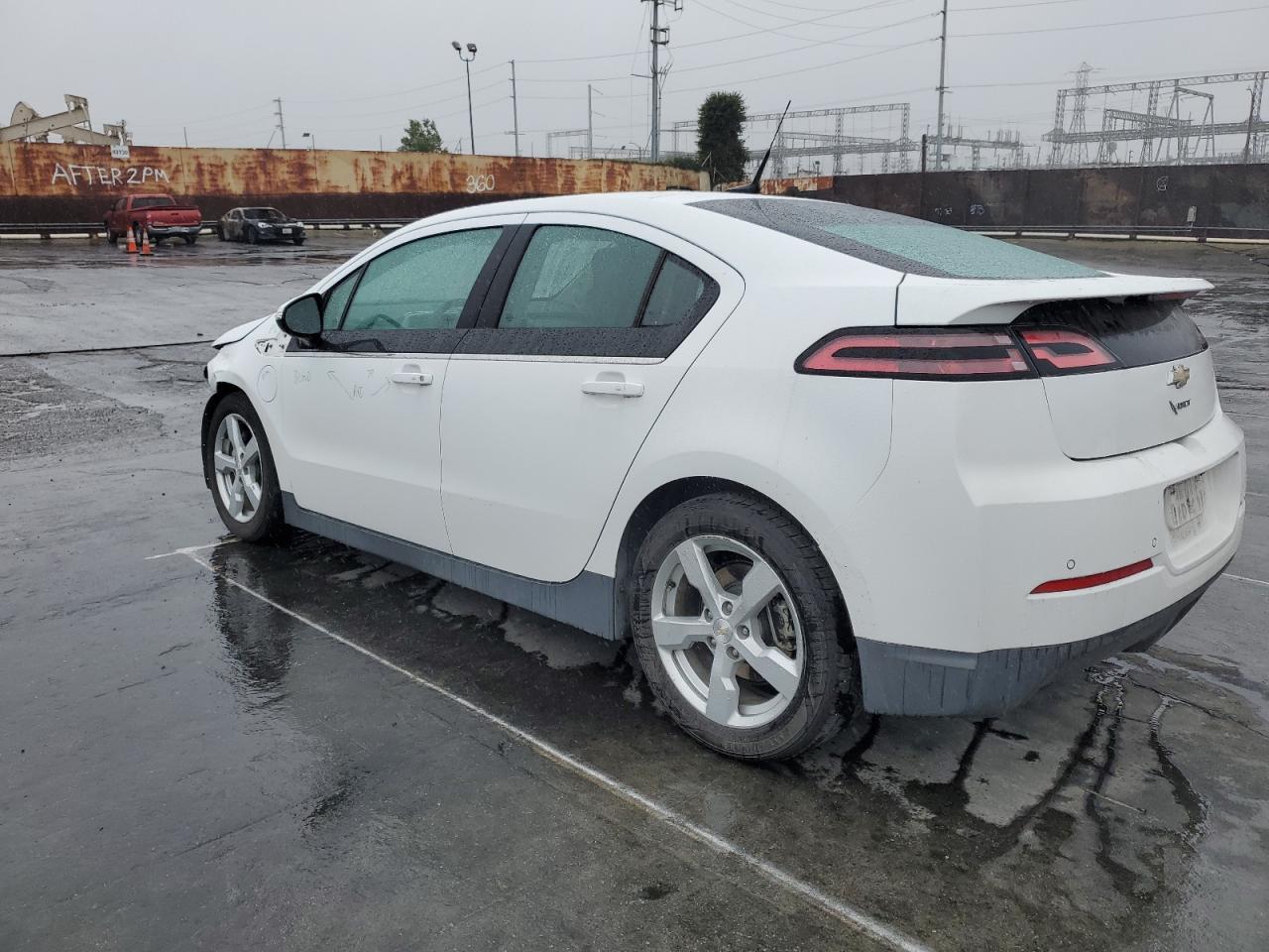 2013 Chevrolet Volt - Image 2