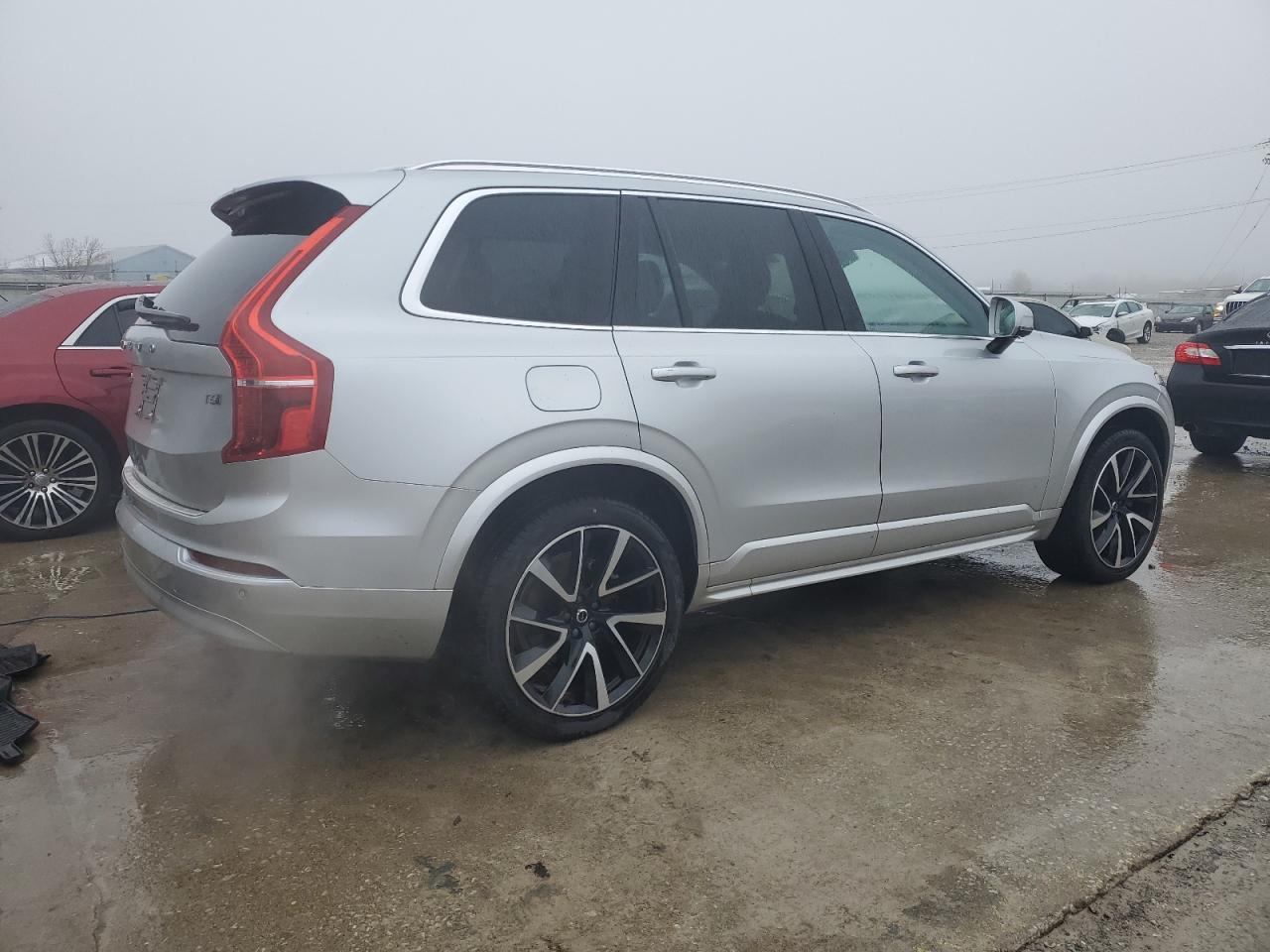 2022 Volvo XC90 - Image 3
