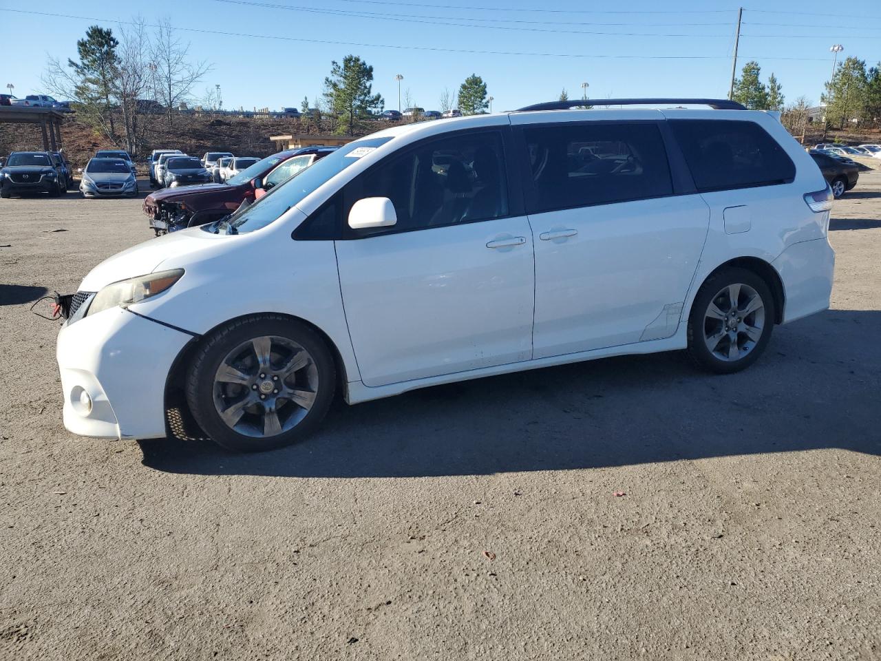 2012 Toyota Sienna - Image 1