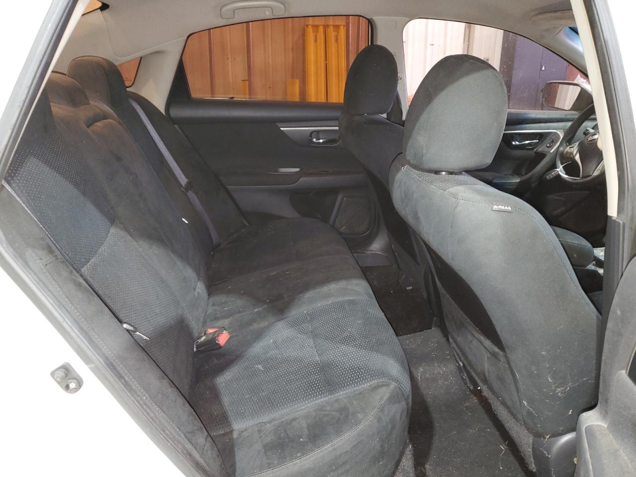 2015 Nissan Altima - Image 10