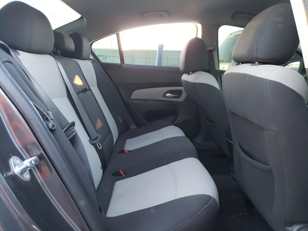 2011 Chevrolet Cruze - Image 10