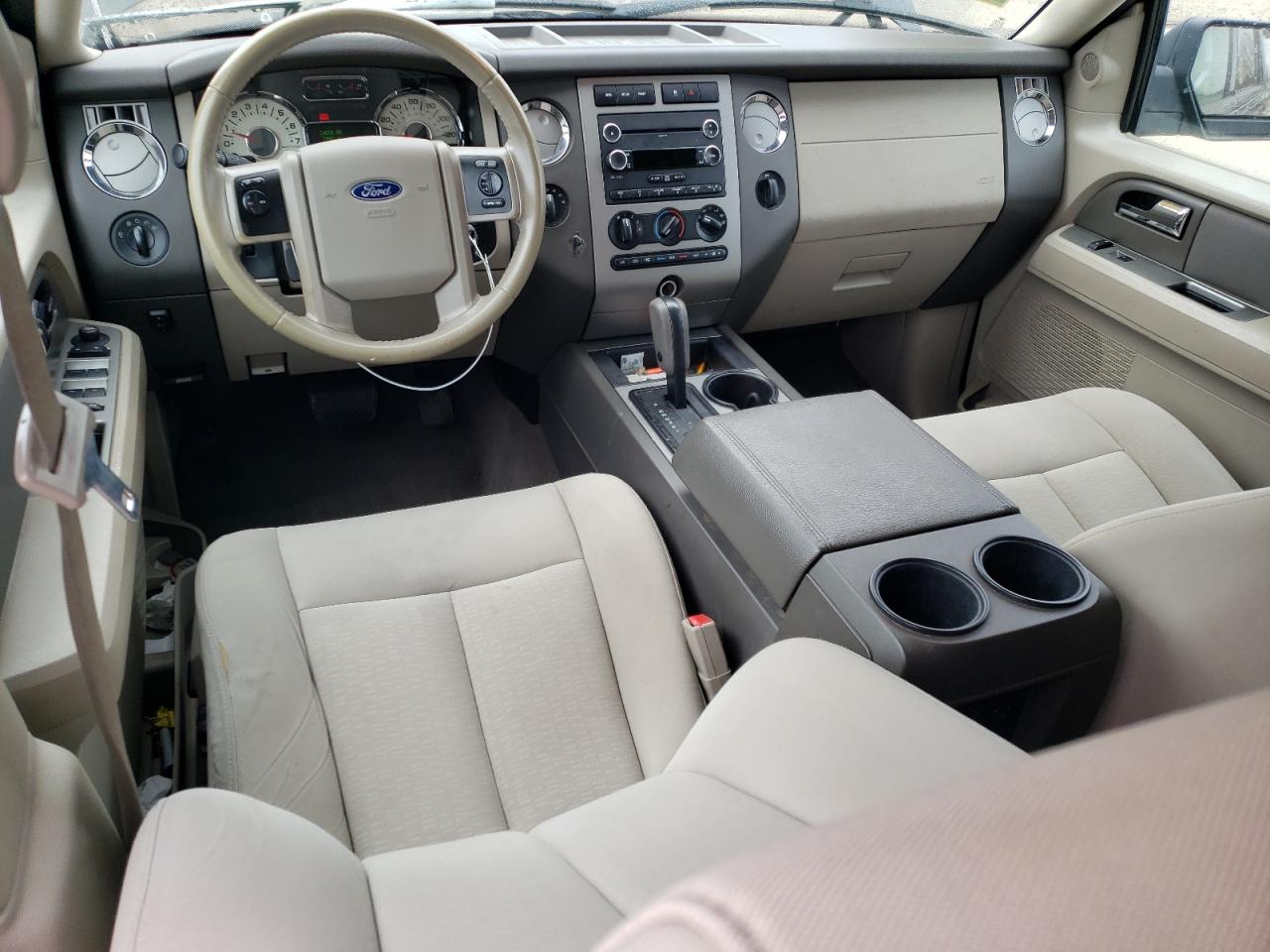 2011 Ford Expedition - Image 8