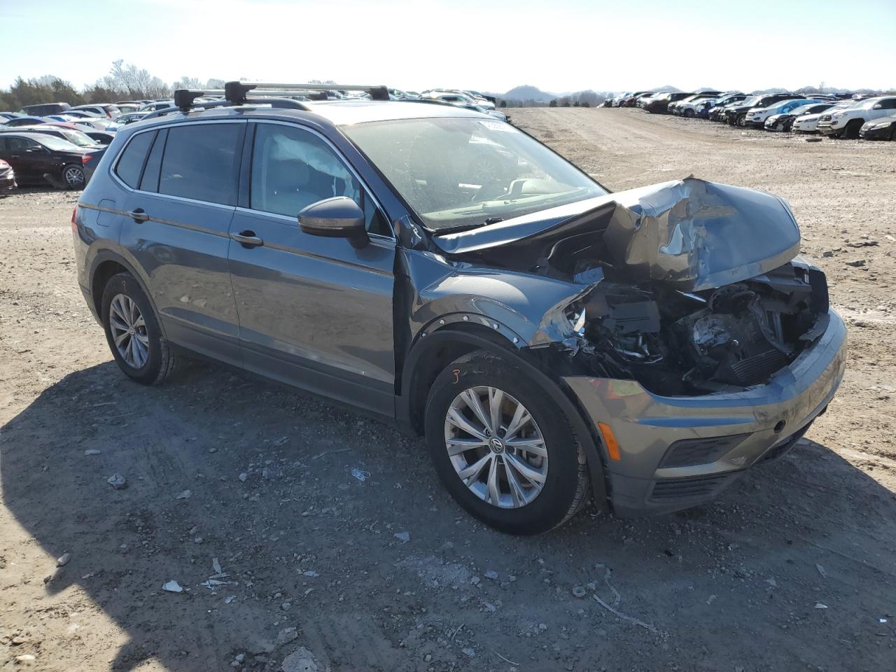 2019 Volkswagen Tiguan - Image 4