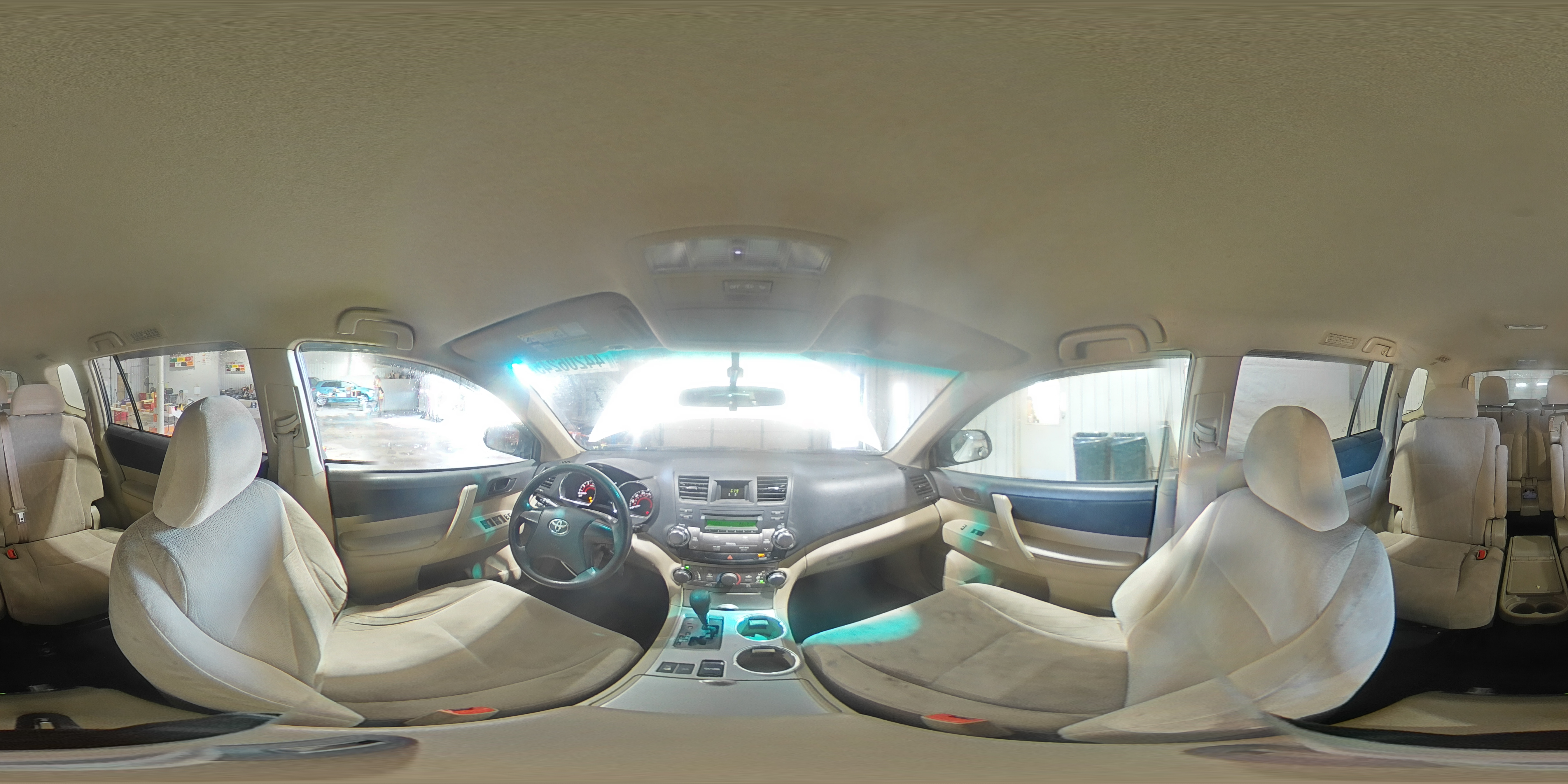 2012 Toyota Highlander - Image 15