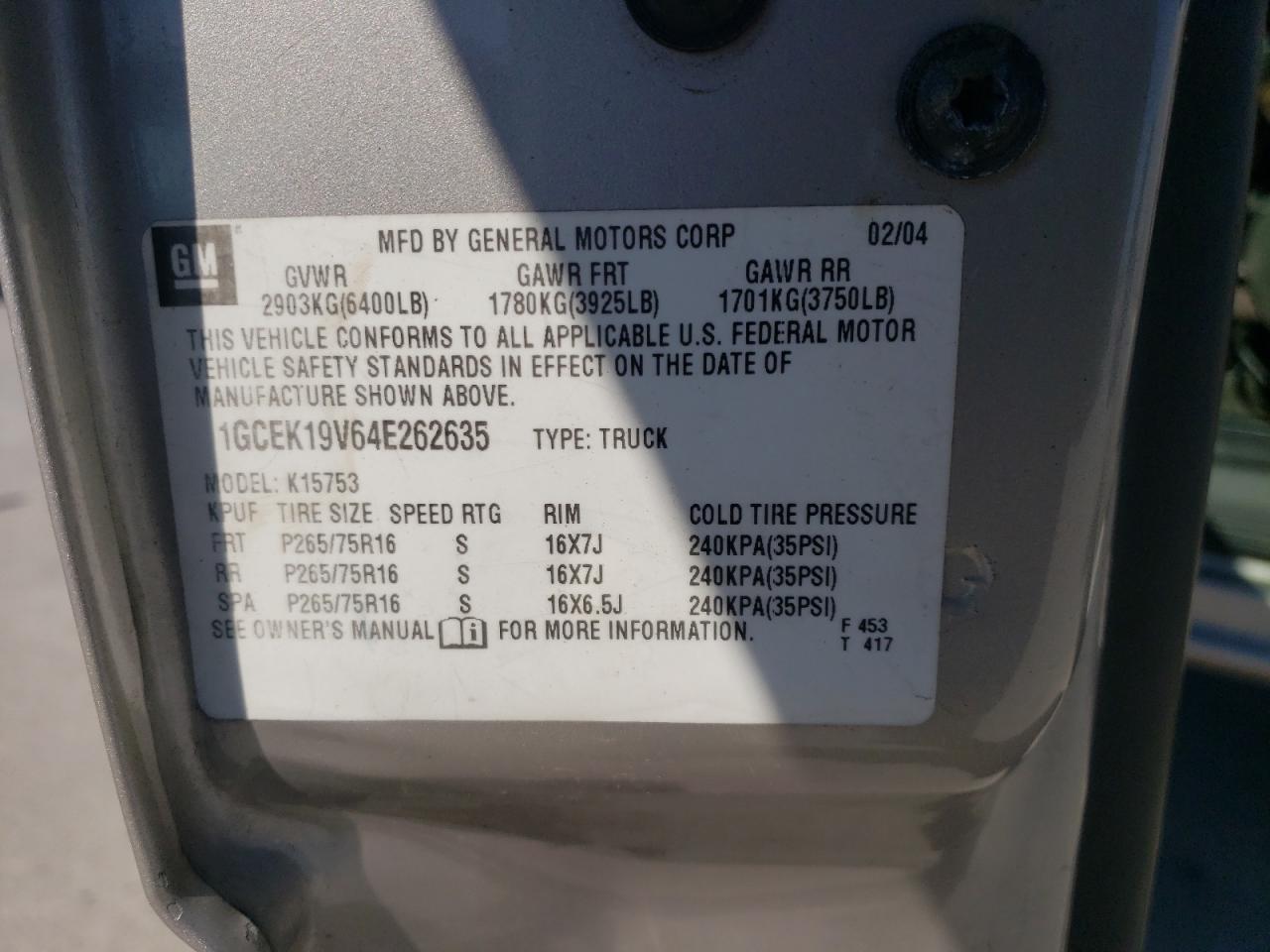 2004 Chevrolet Silverado - Image 14