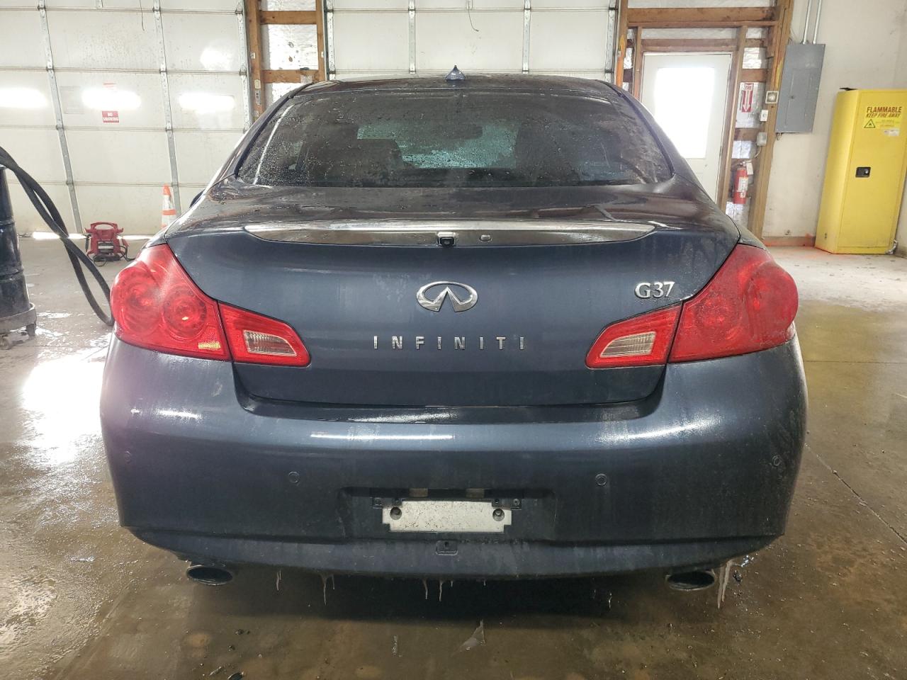 2012 Infiniti G - Image 6