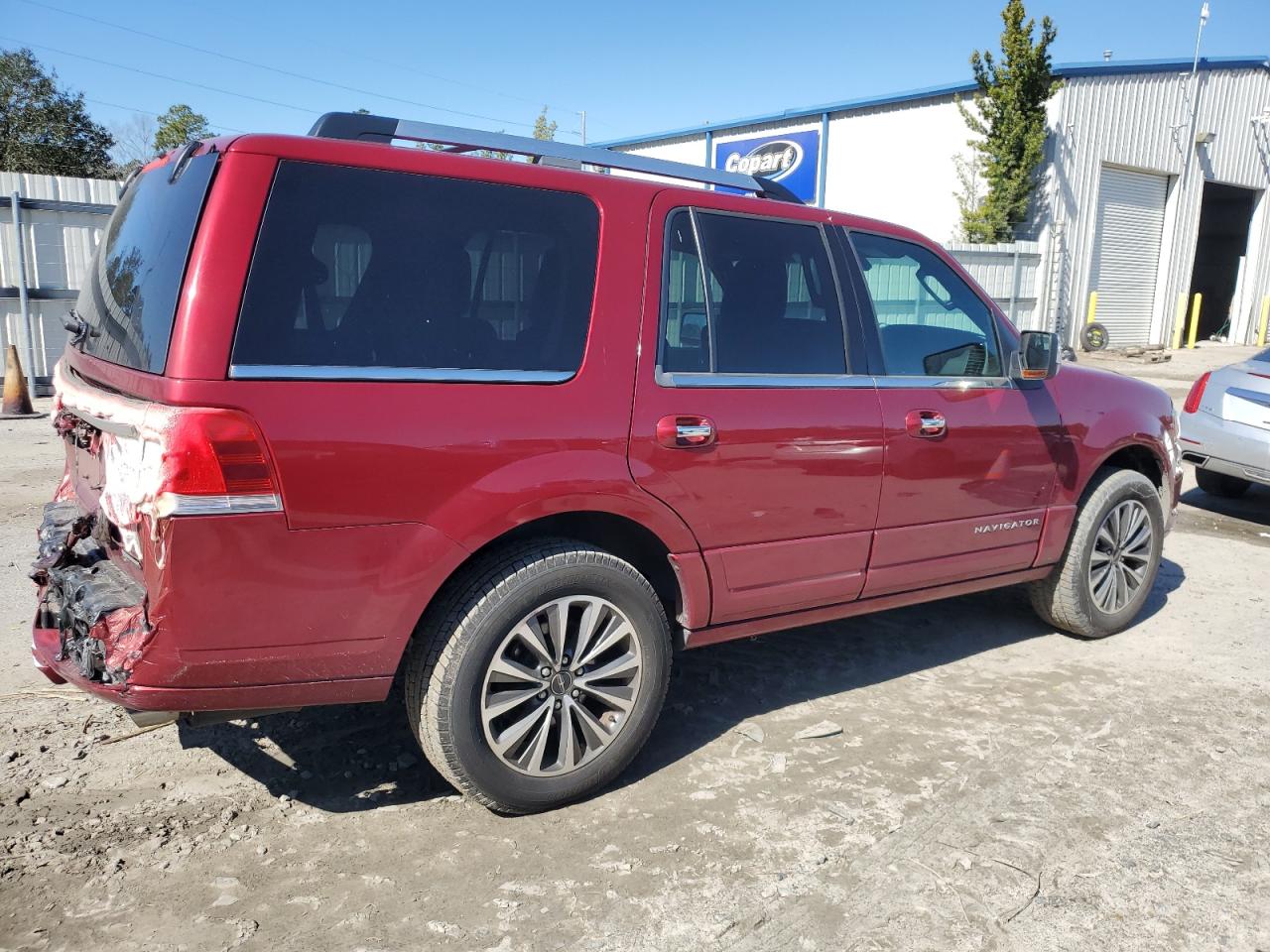 2015 Lincoln Navigator - Image 3