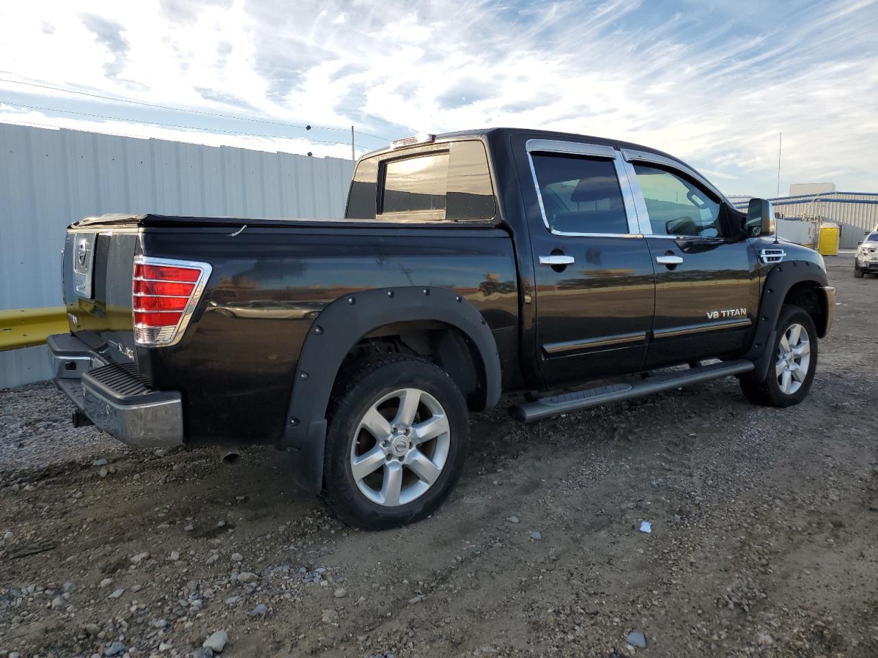 2012 Nissan Titan - Image 3