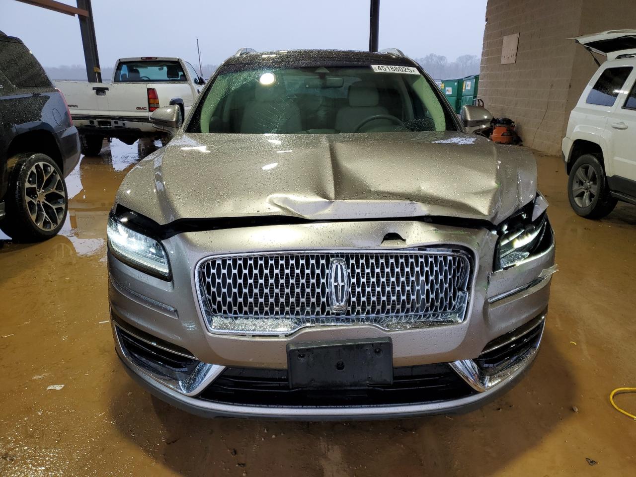 2019 Lincoln Nautilus - Image 5
