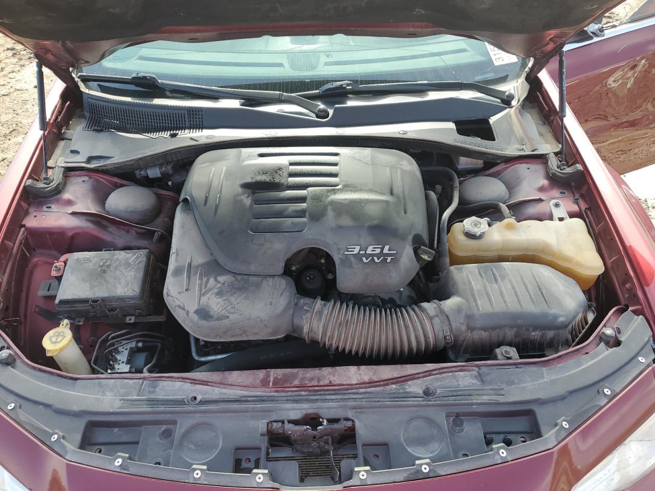 2019 Chrysler 300 - Image 11