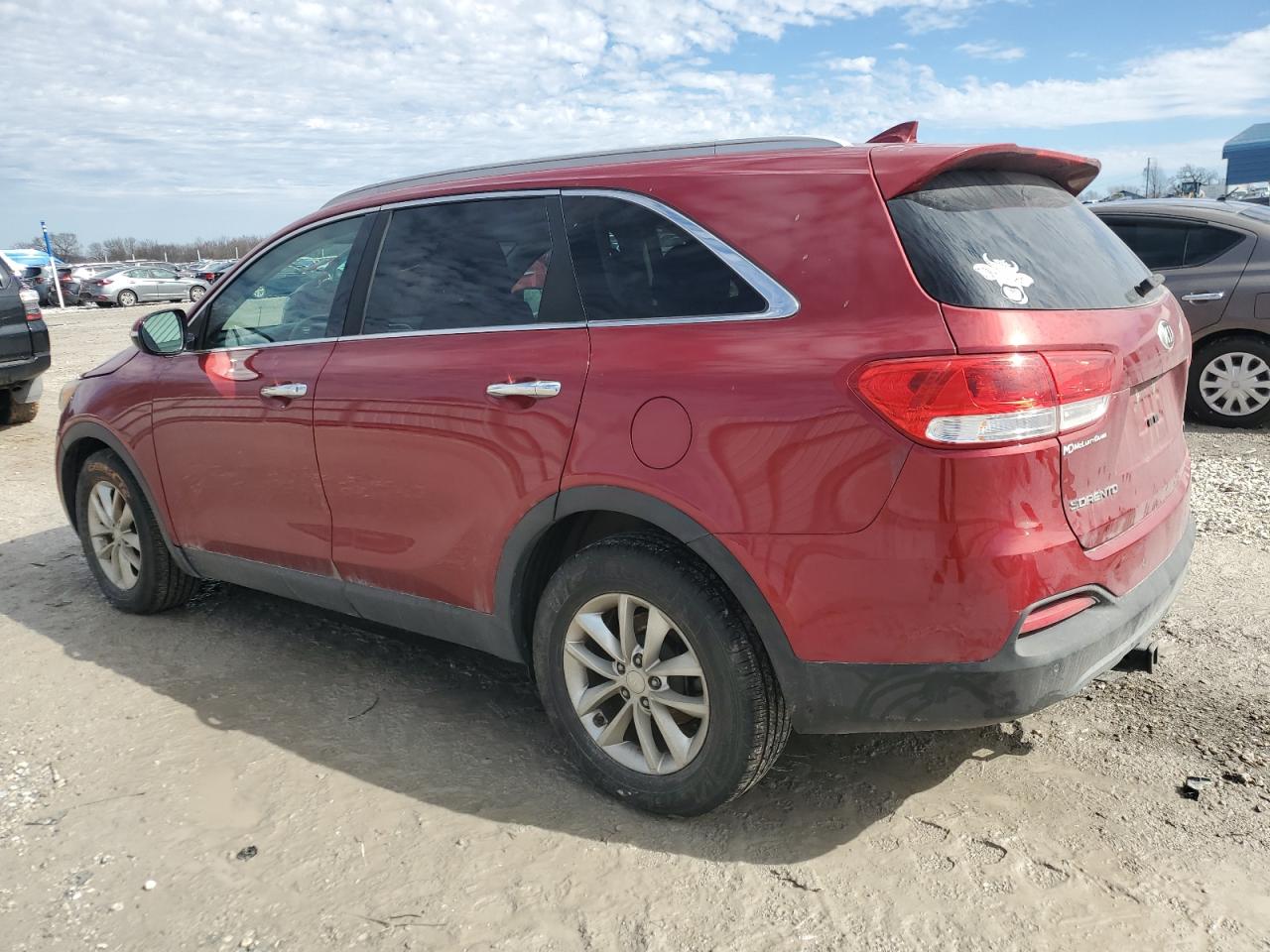 2016 Kia Sorento - Image 2