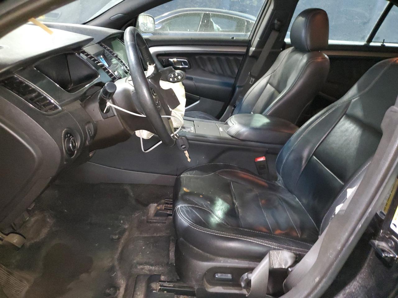 2015 Ford Taurus - Image 7