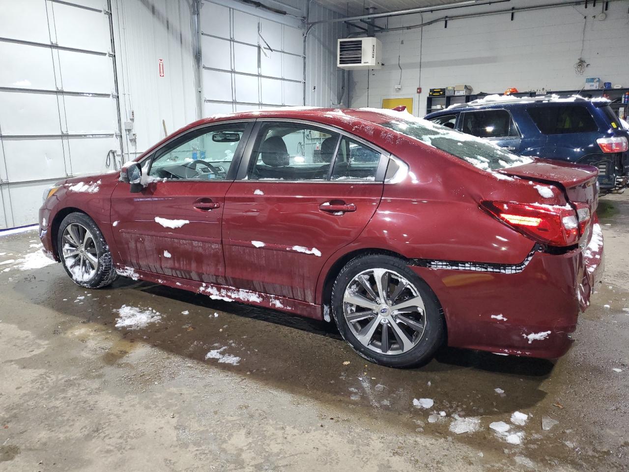 2016 Subaru Legacy - Image 2