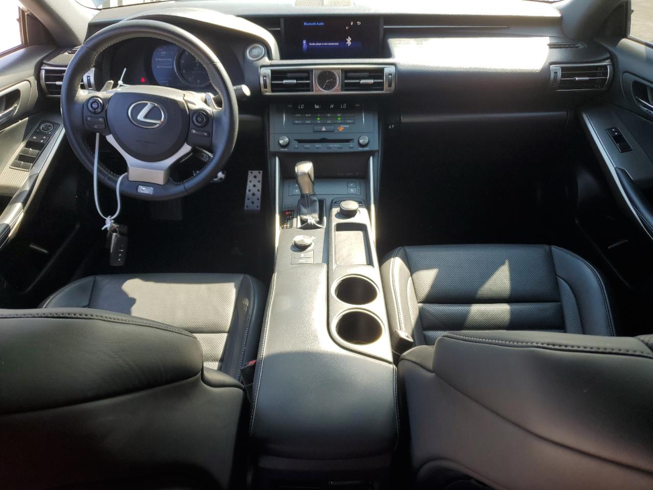2015 Lexus IS - Image 8