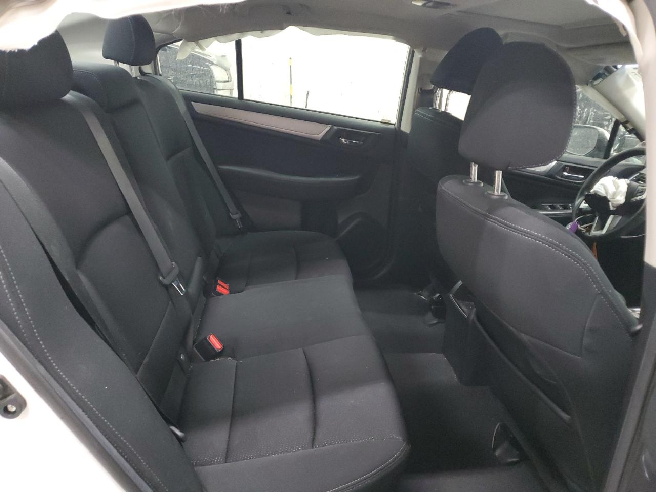 2016 Subaru Legacy - Image 10