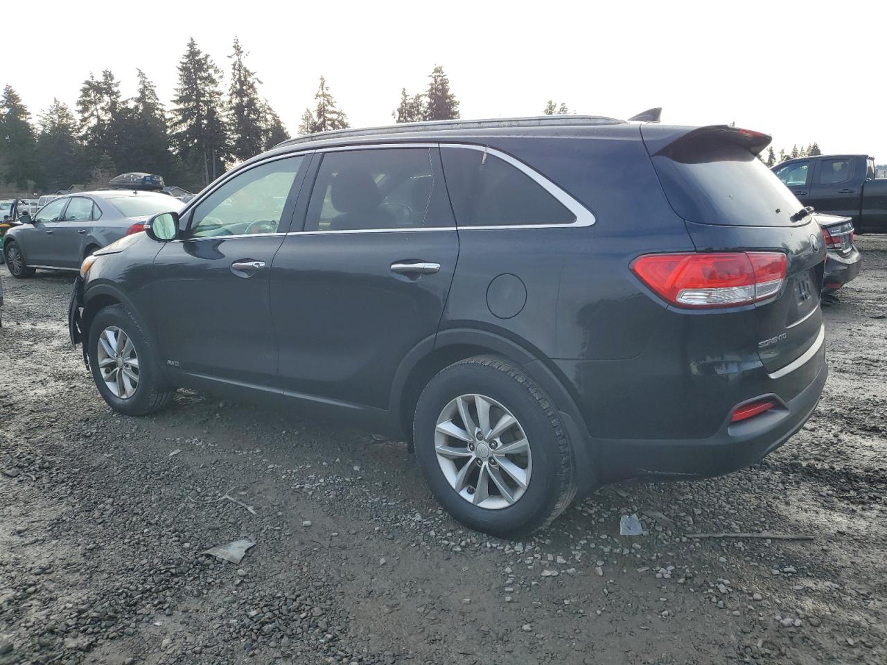 2016 Kia Sorento - Image 2