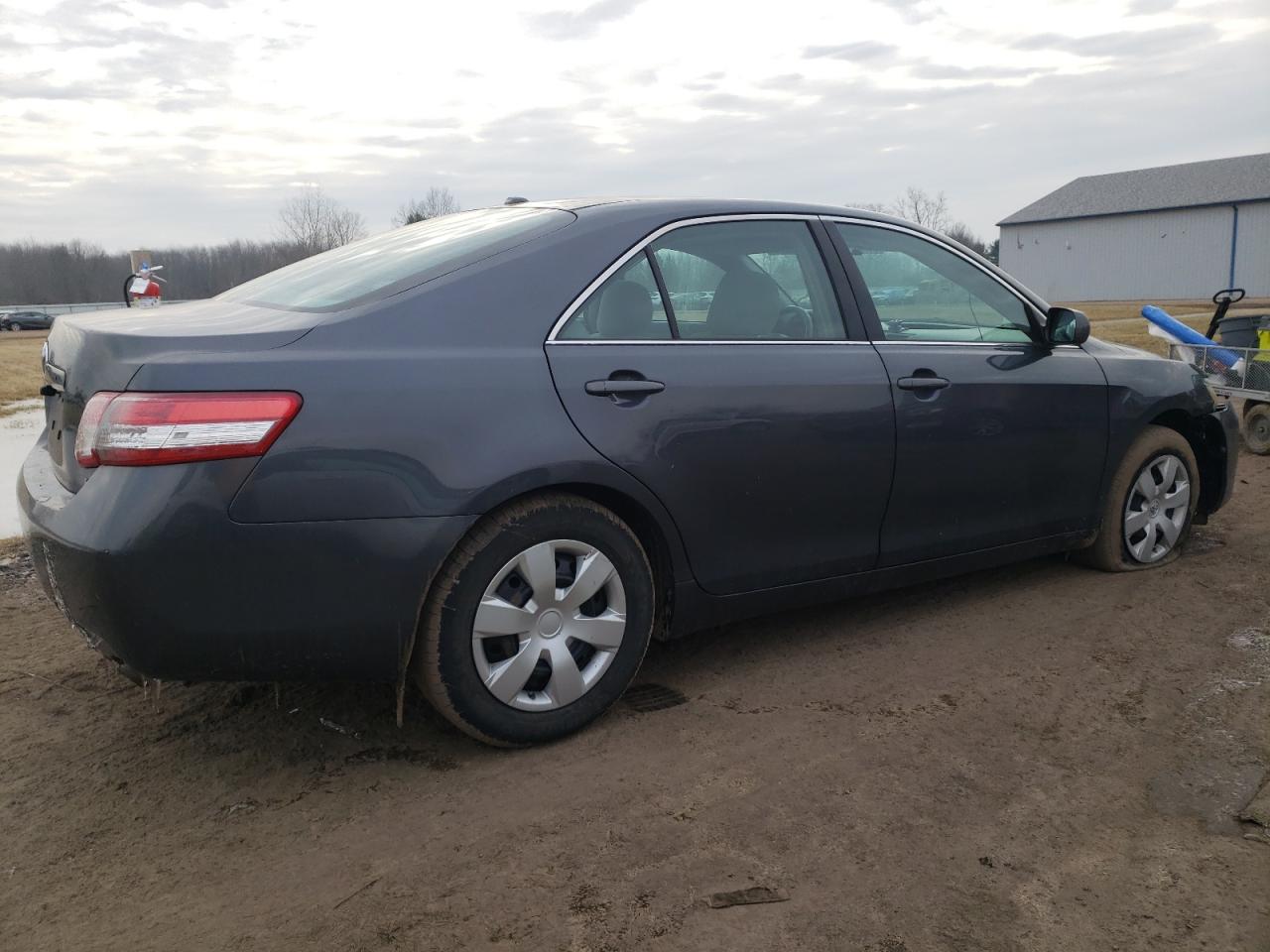 2010 Toyota Camry - Image 3
